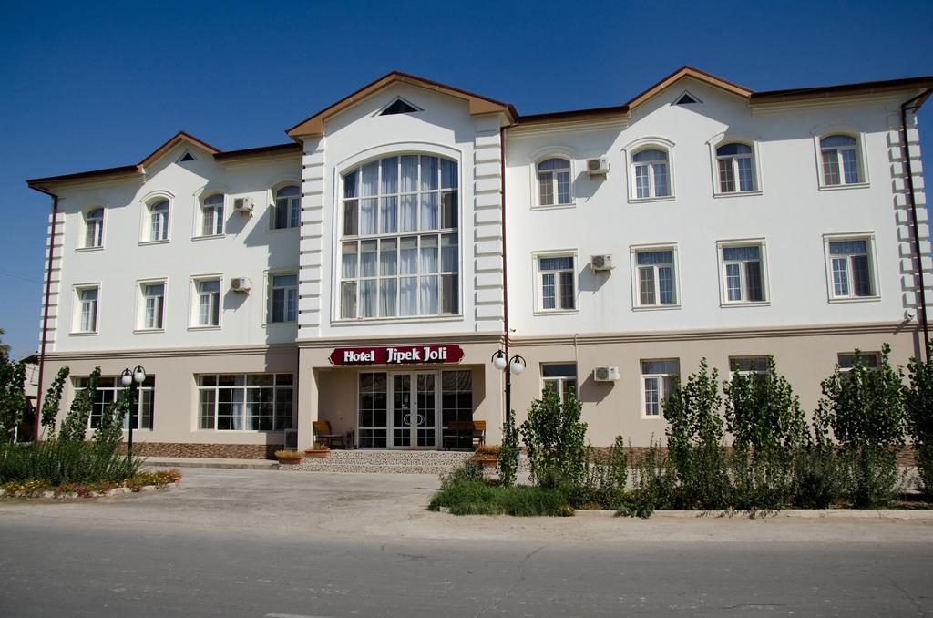 Jipek Joli